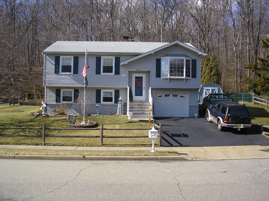 114 RED TWIG TRL, Bloomingdale Boro, NJ 07403