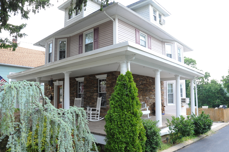 82 Bartholdi Ave, Butler Boro, NJ 07405