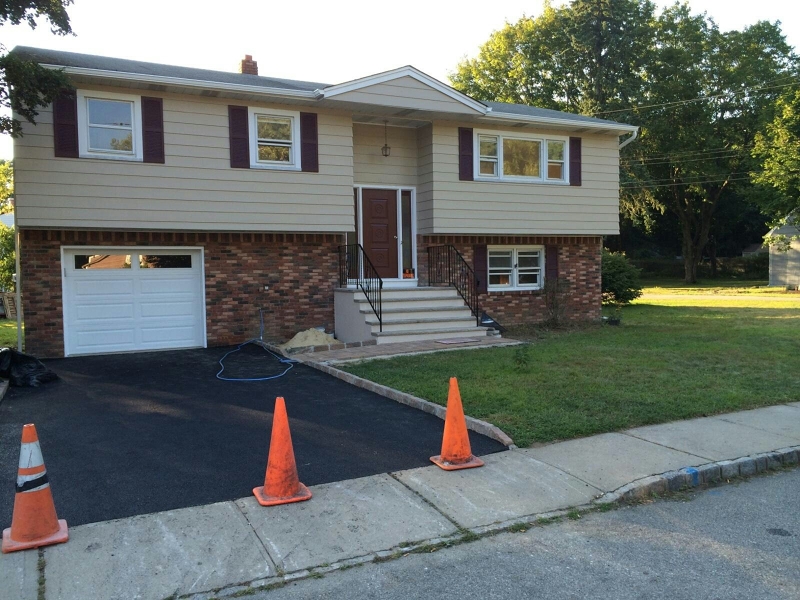 11 Fredericks St, Wanaque Boro, NJ 07465