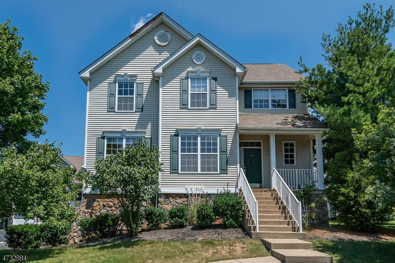 115 Winding Hill Dr, Mount Olive Twp., NJ 07840
