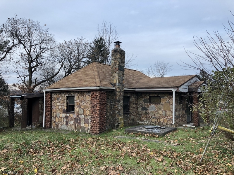 2 MECHANIC ST, Oxford Twp., NJ 07863