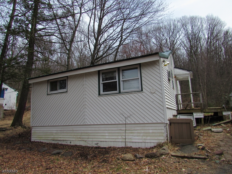 216 LAKESHORE DR, West Milford Twp., NJ 07421