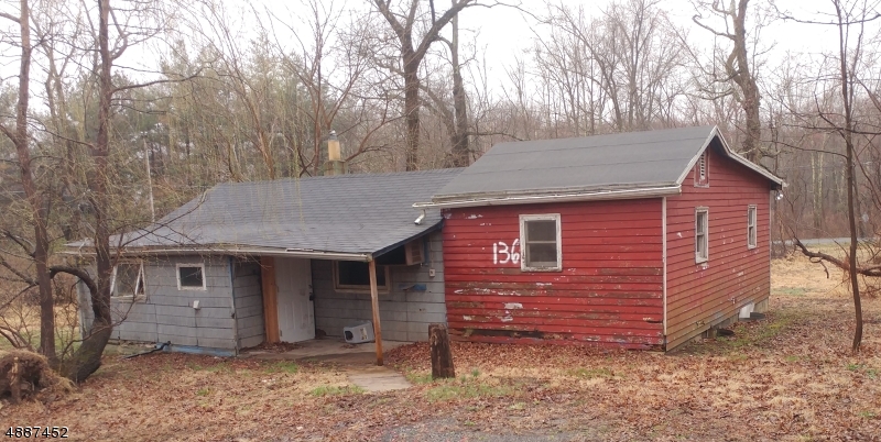 136 ALLENS CORNER RD, Franklin Twp., NJ 08822