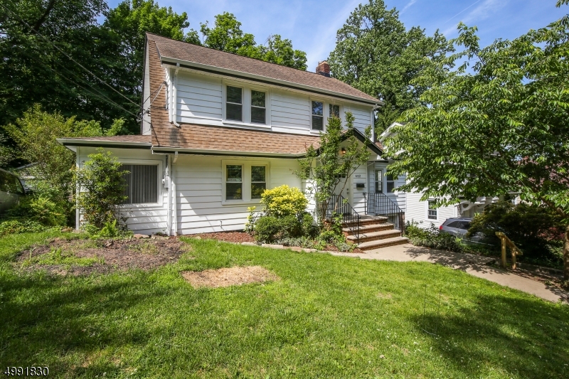 402 HIGHWOOD AVE, Leonia Boro, NJ 07605