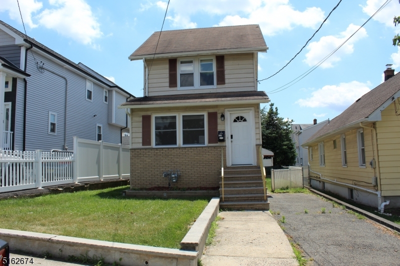 438 Wilson Ave, Lyndhurst Twp., NJ 07071